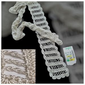 Silky Soft Cream Shimmer Scarf Lace Detail Vintage NEW Scalloped Edge